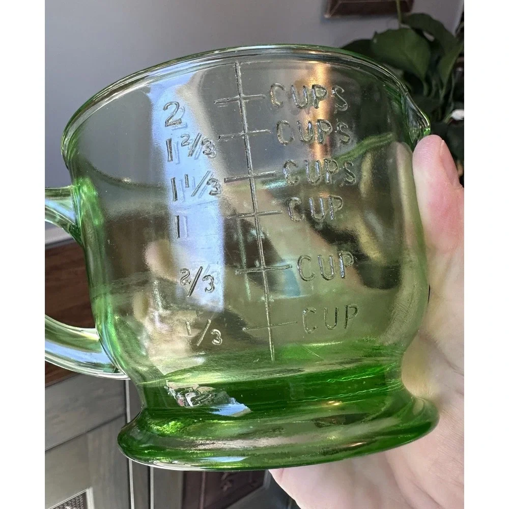 Hazel-Atlas Measuring Cup 2 Cup Green Uranium Glass UV Reactive Vintage